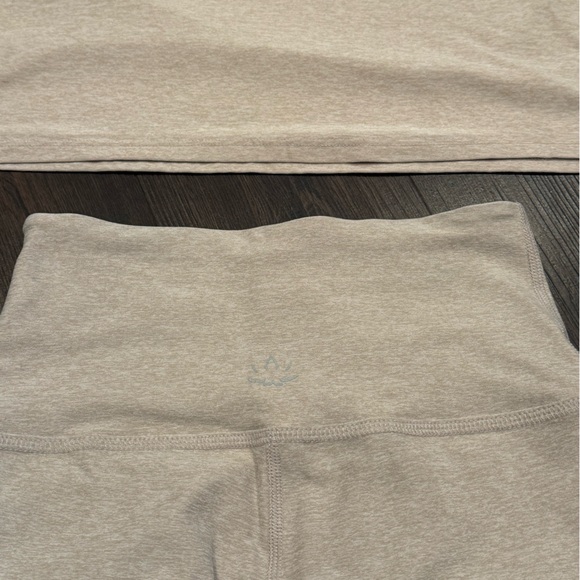 Beyond Yoga Set - Picture 13 of 15